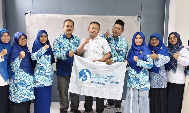 Estafet Perjuangan Berlanjut: Gina Anggiana Puspita Nakhodai IGI Kabupaten Bekasi